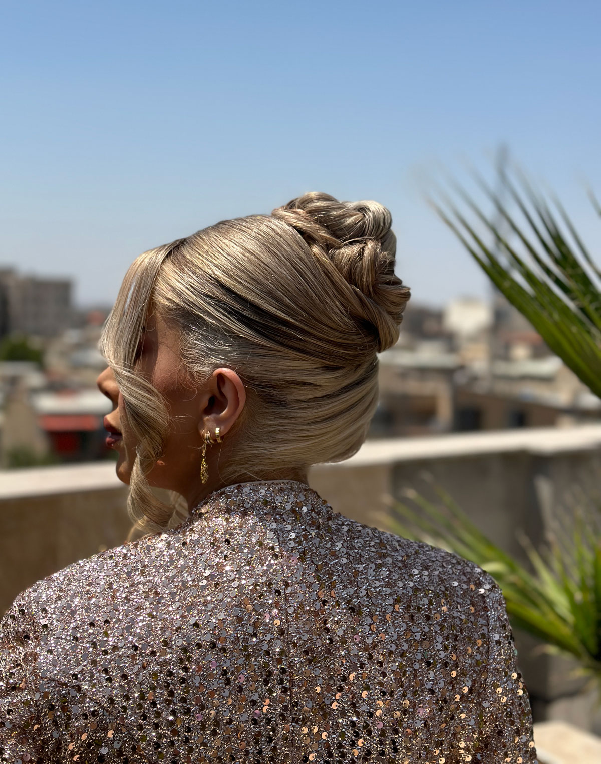 شینیون حرفه‌ای و مدل‌های مو در مارلیک ​با سالن زیبائی تارا متقی